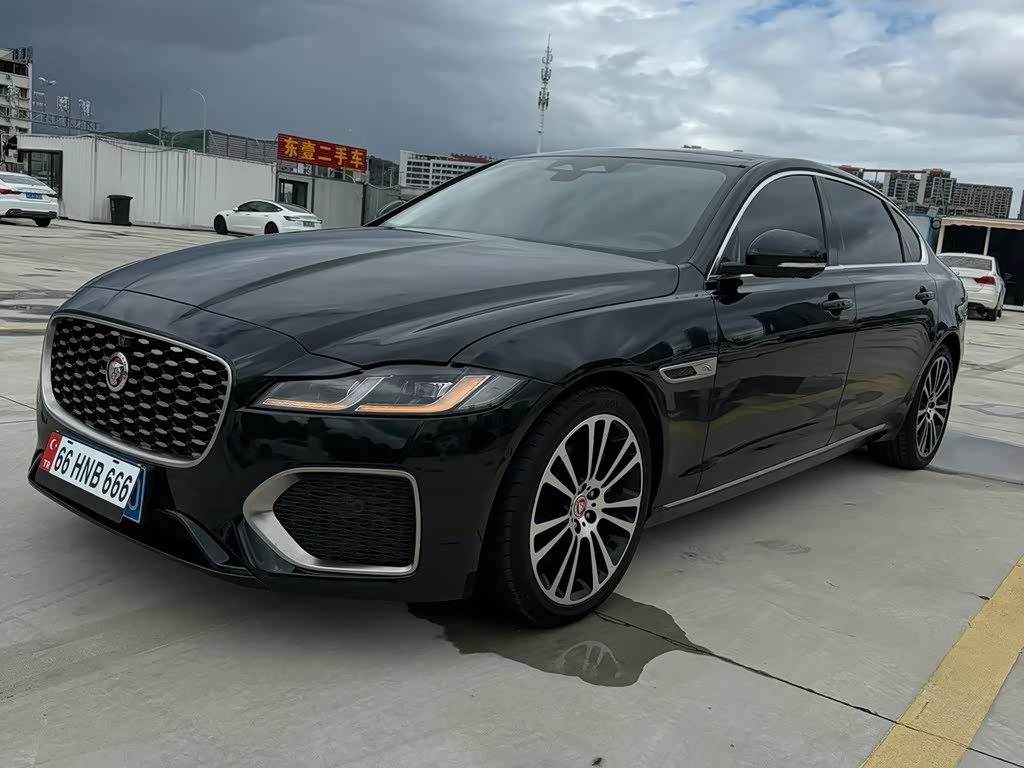 Jaguar XFL 2025 2.0T P250 Premium Luxury