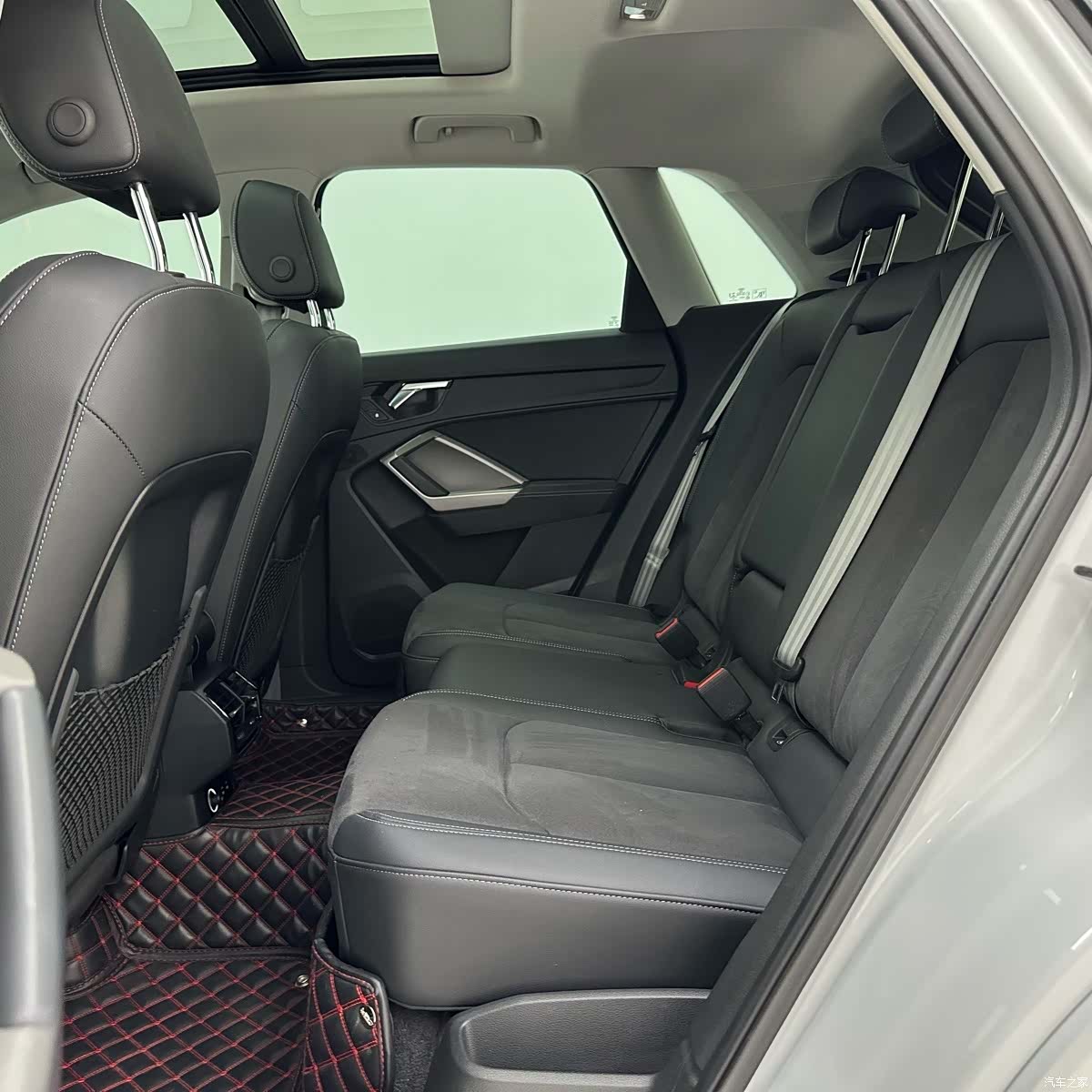 Audi Q3, 2023 8