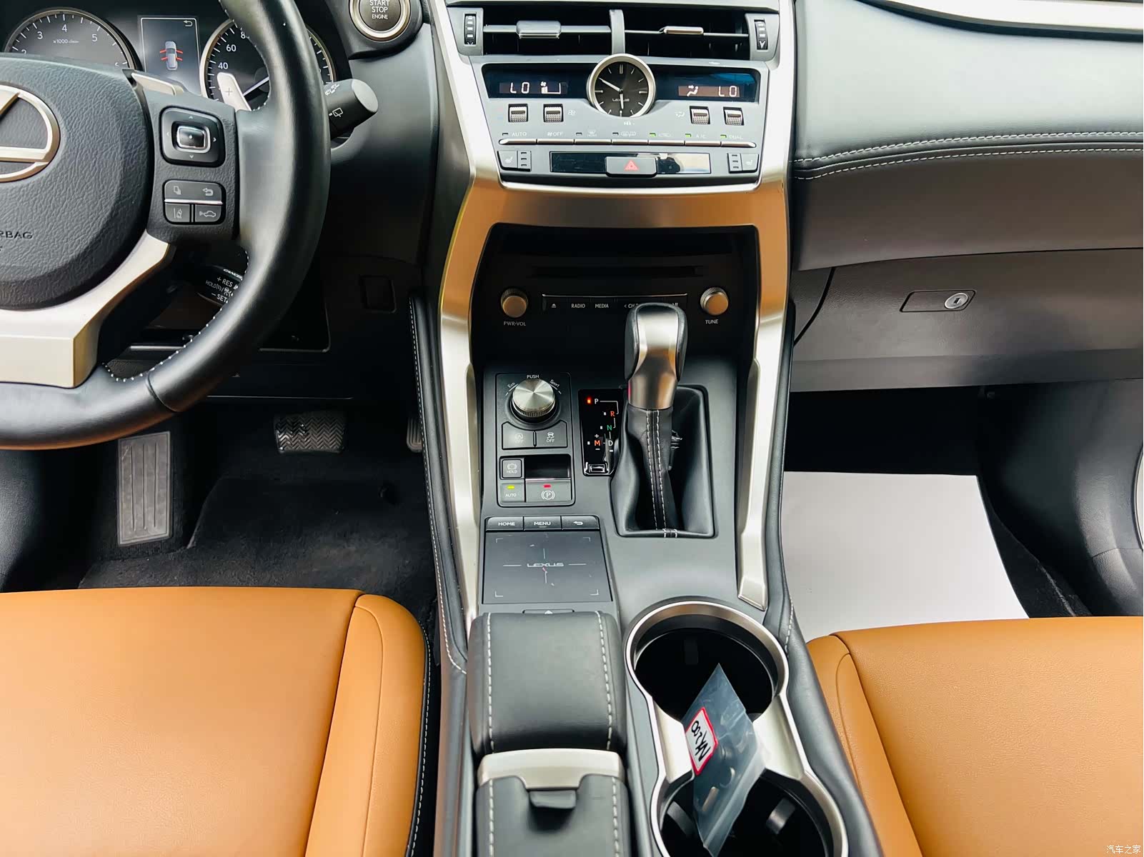 Lexus NX, 2019 16