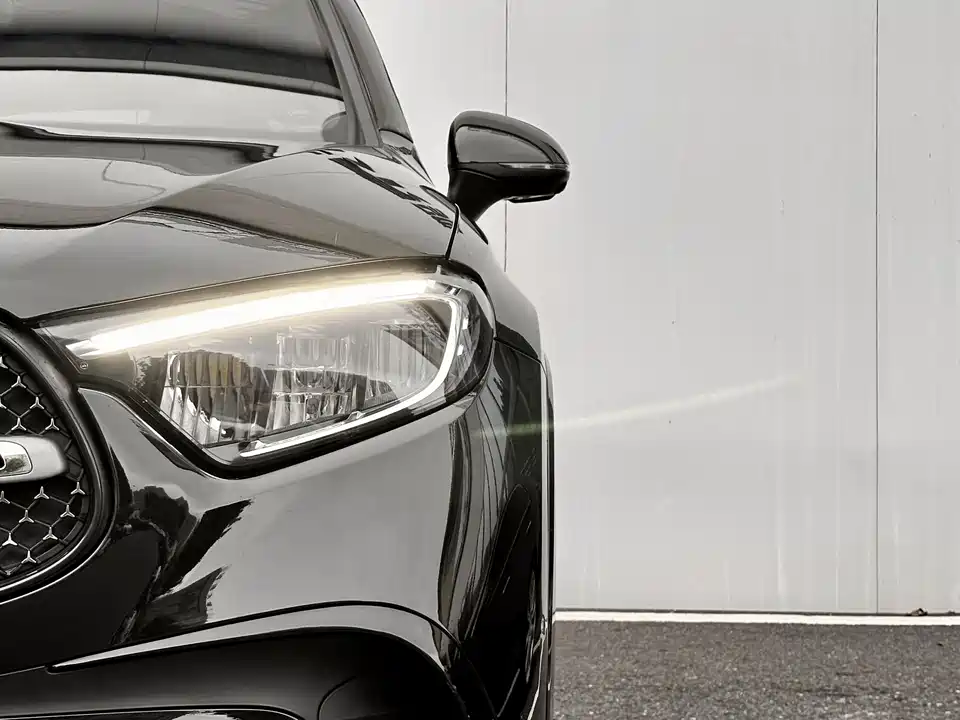 Mercedes-Benz GLC Mercedes-Benz GLC