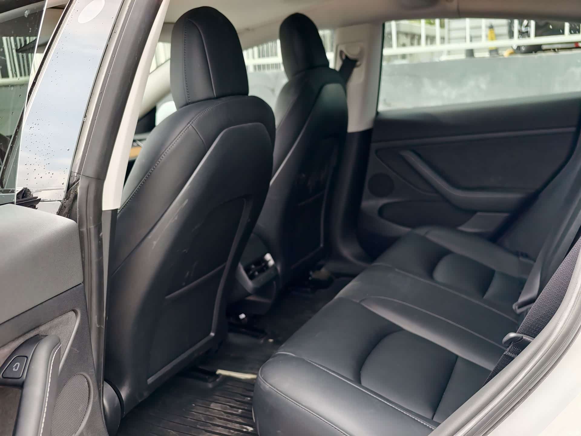 Tesla Model 3, 2021 11