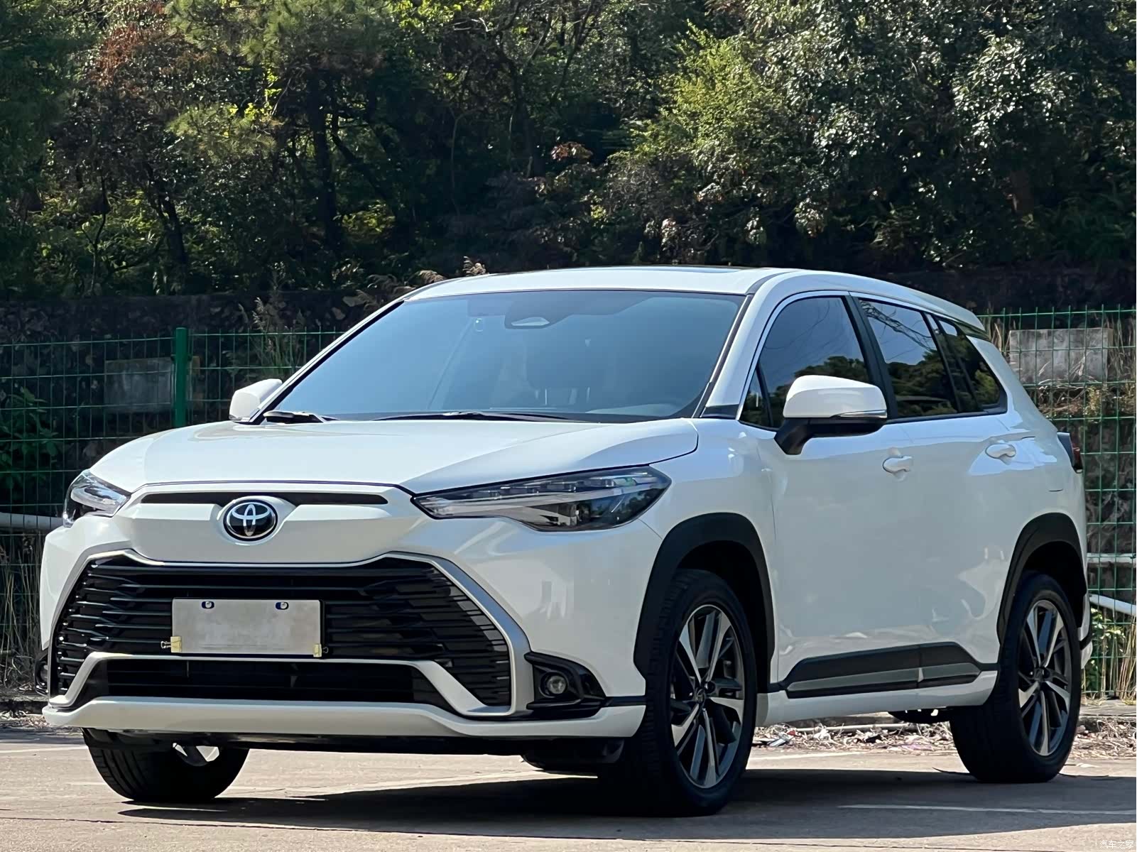 Toyota Frontlander, 2023 1