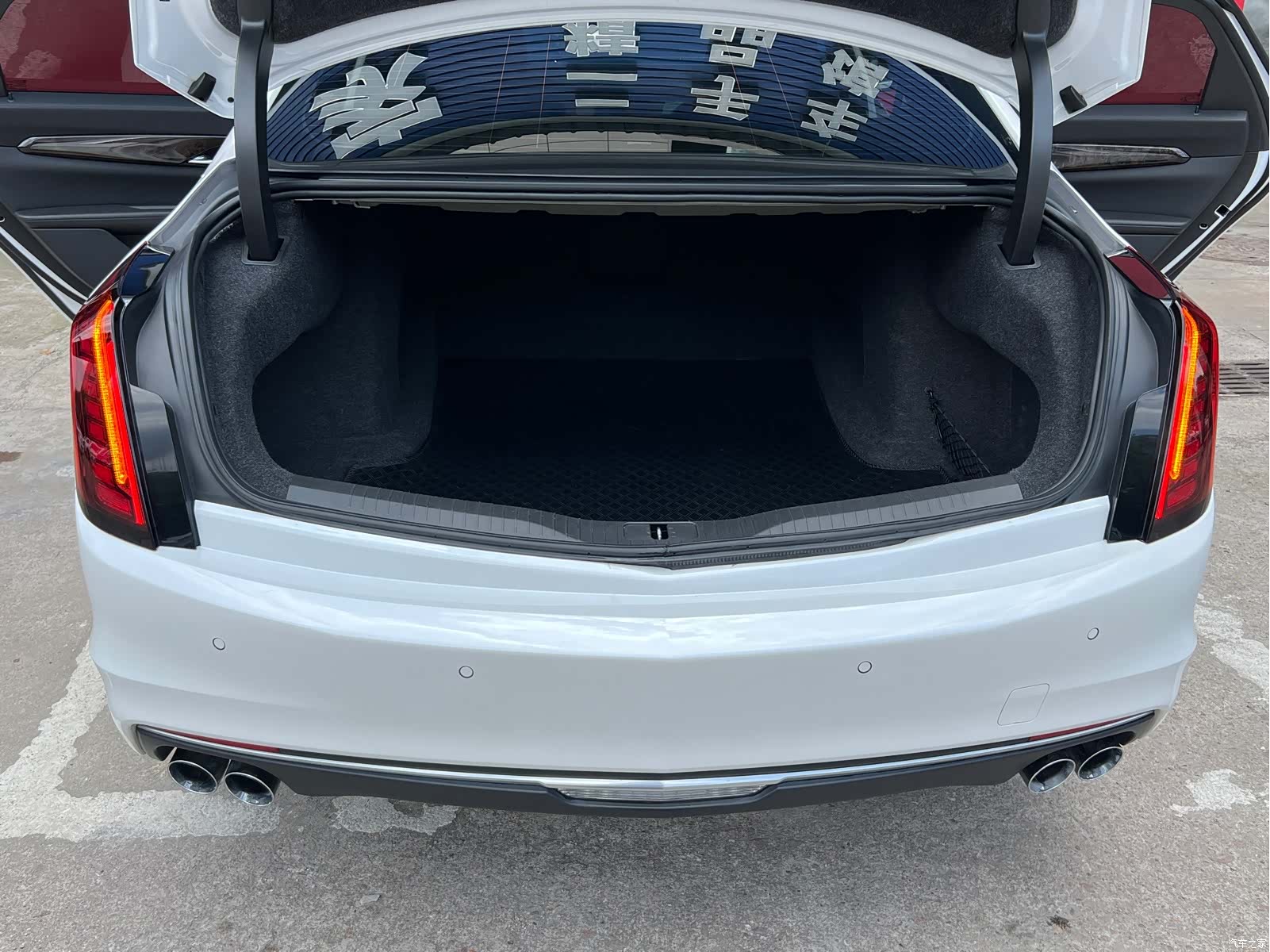 Cadillac CT6, 2023 10