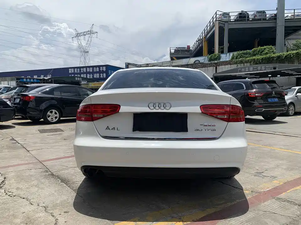 Audi A4L