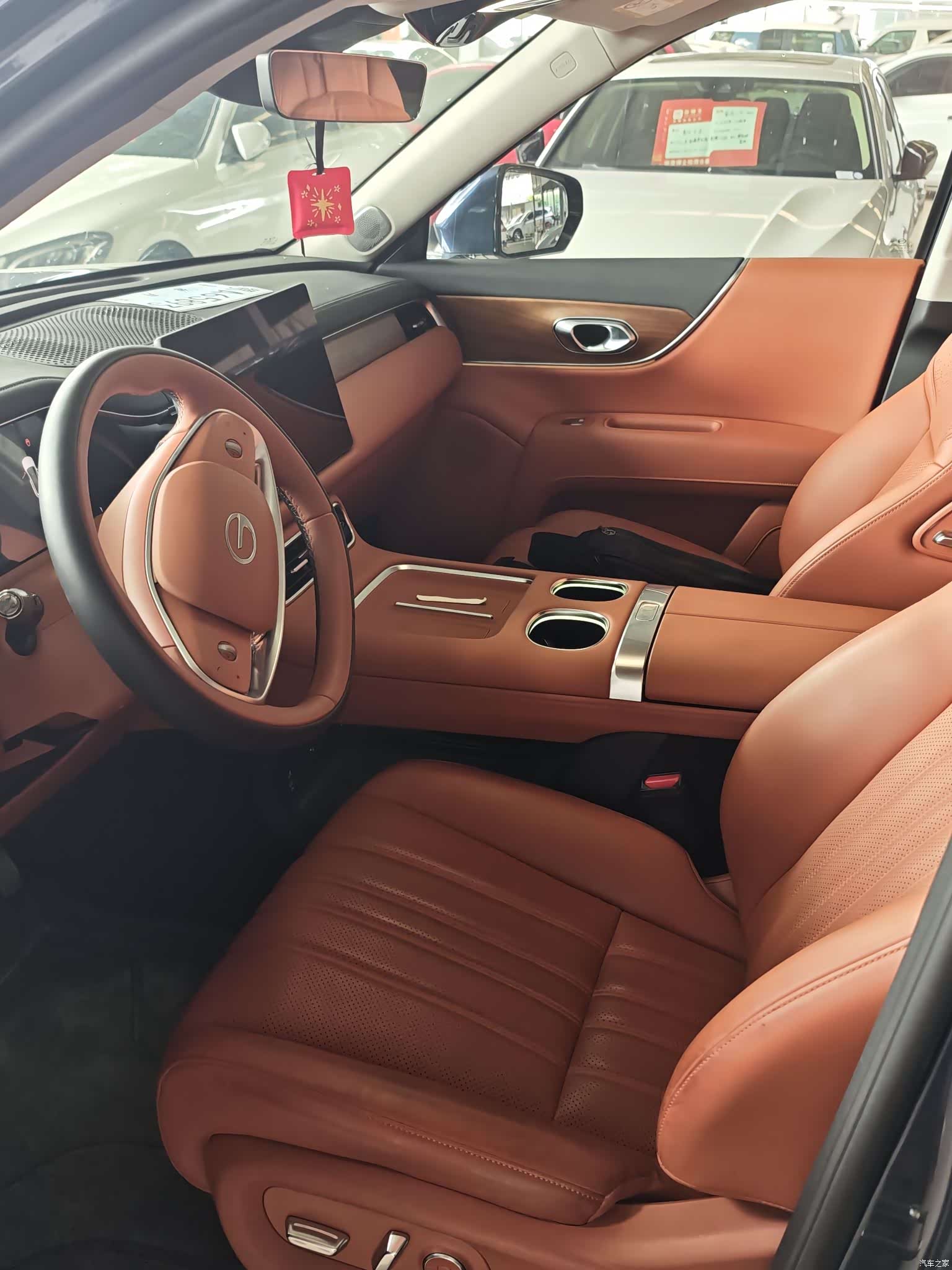 Trumpchi S9, 2025 6