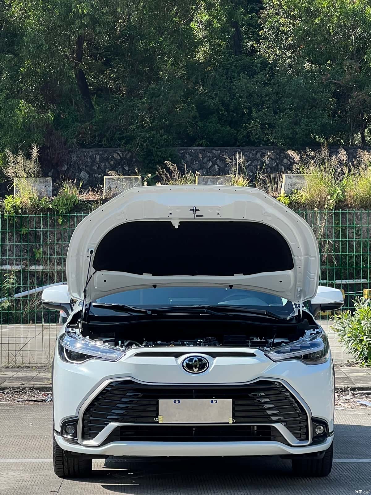 Toyota Frontlander, 2023 8