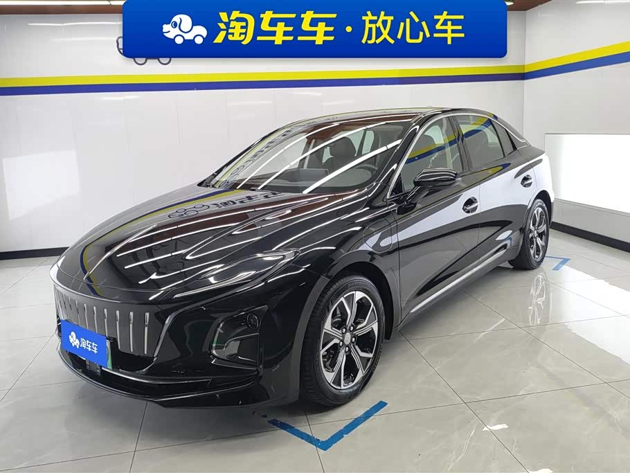 Hongqi E-QM5
