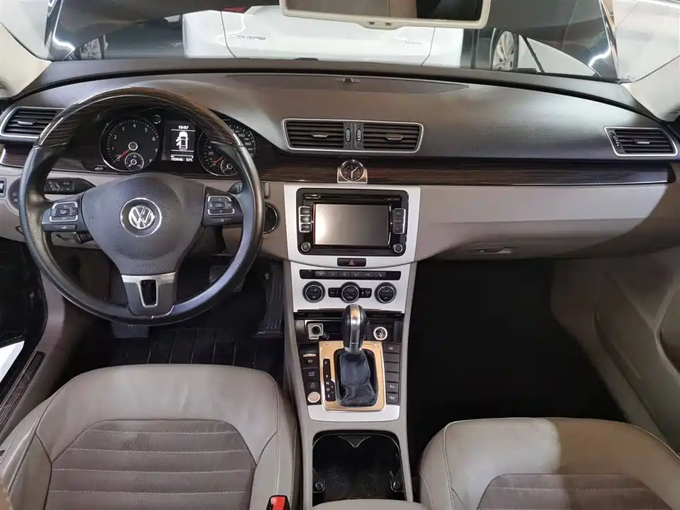 Volkswagen Magotan