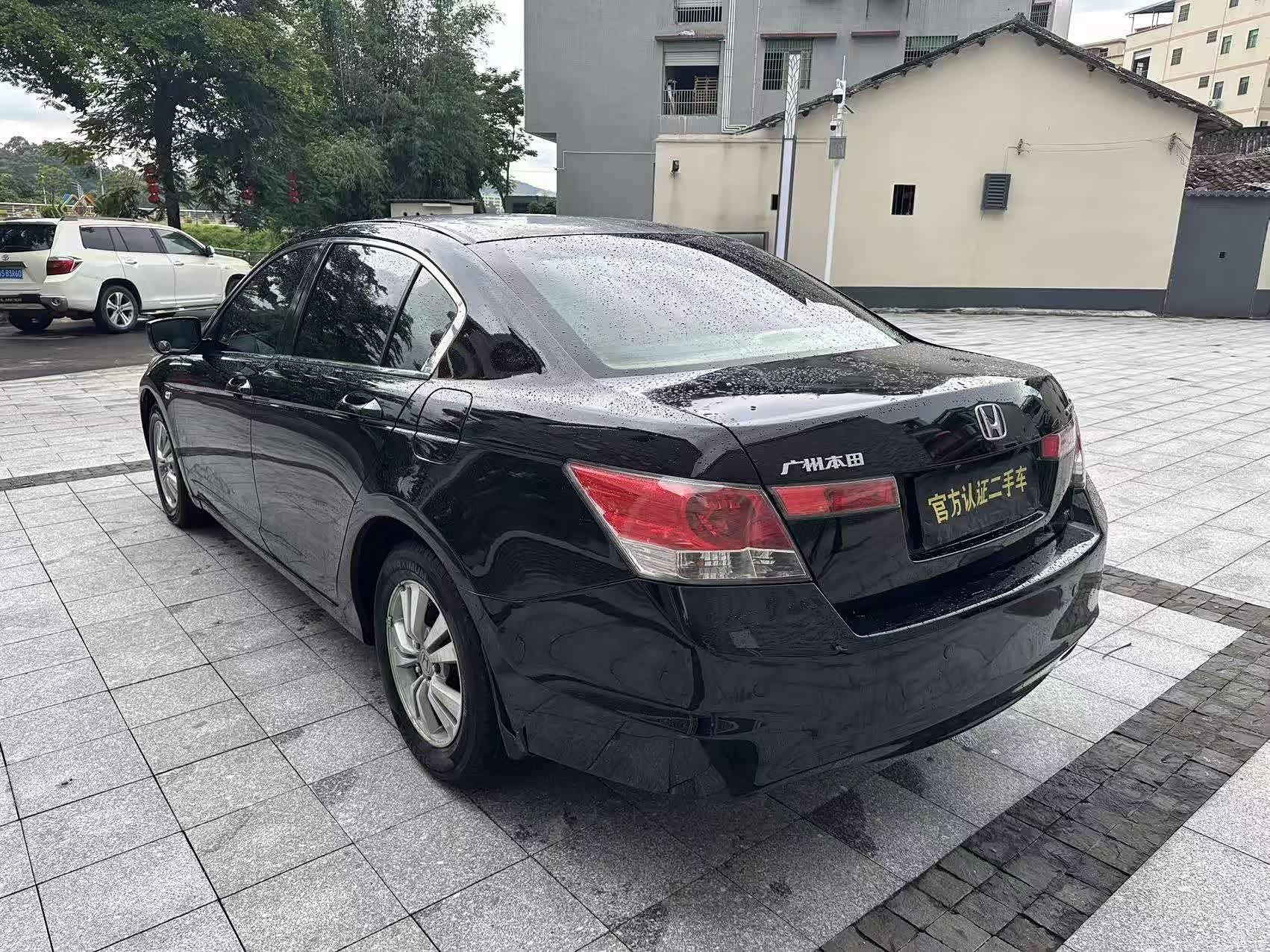 Honda Accord, 2009 6