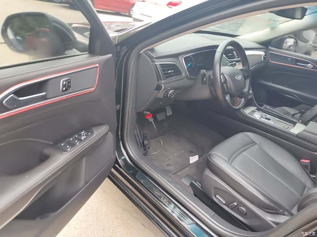 Ford Taurus, 2016 16