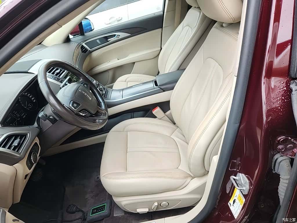Lincoln MKZ, 2017 15