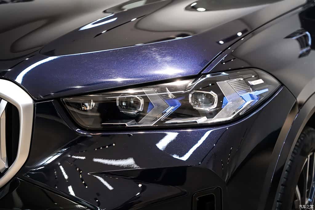 BMW X5, 2024 9