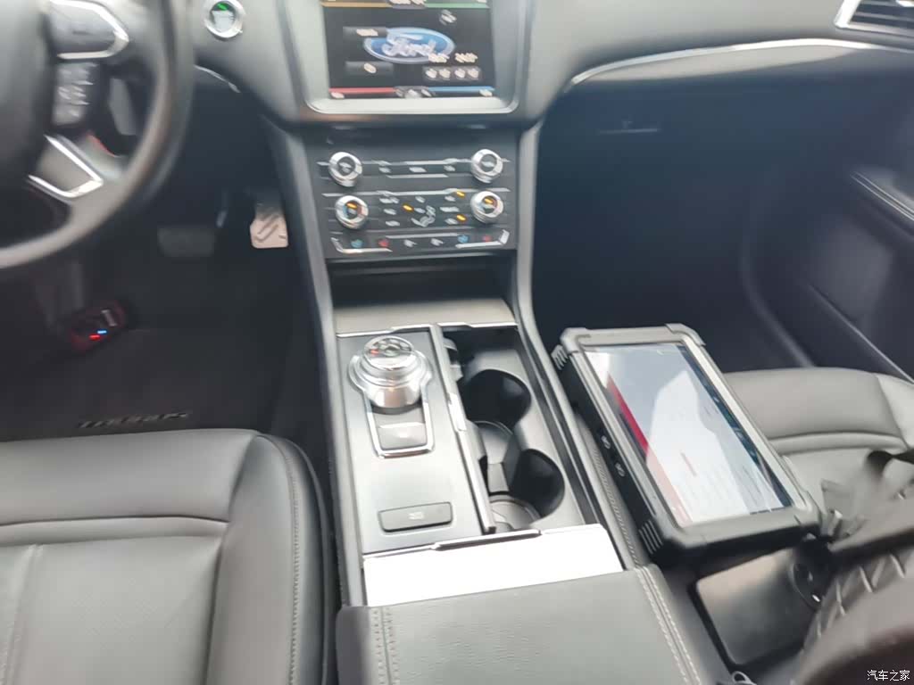 Ford Taurus, 2016 14
