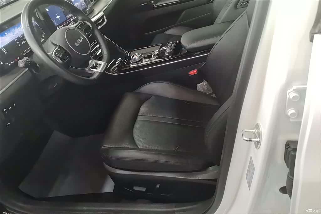 Kia K5, 2023 9