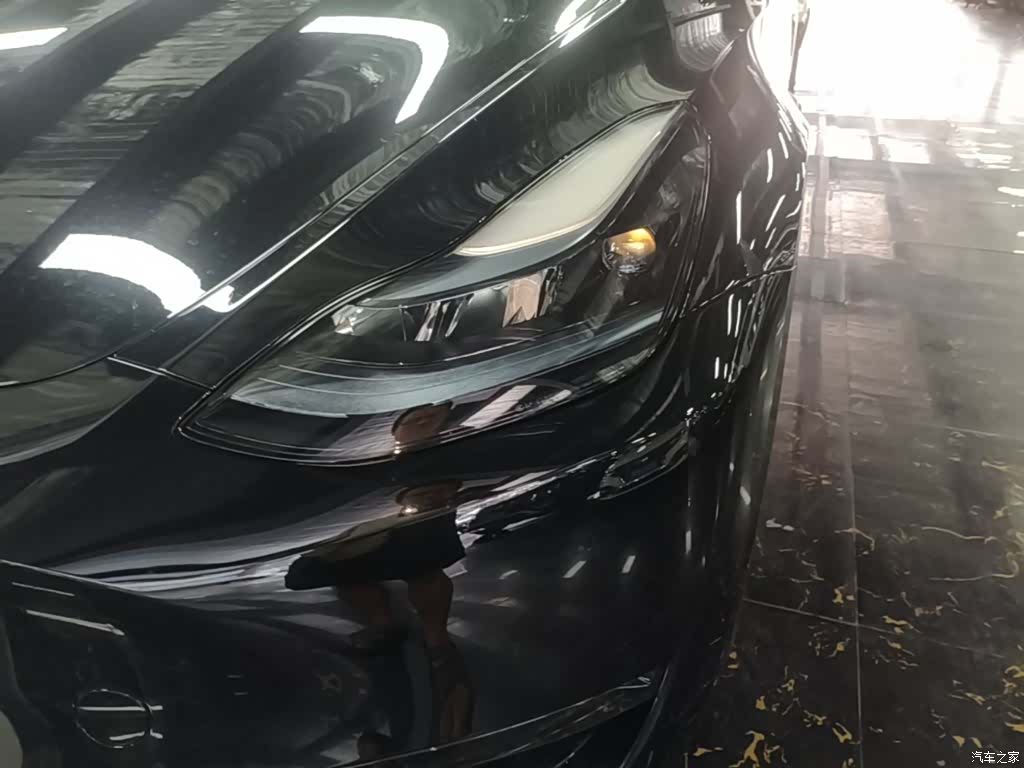 Tesla Model Y, 2024 24