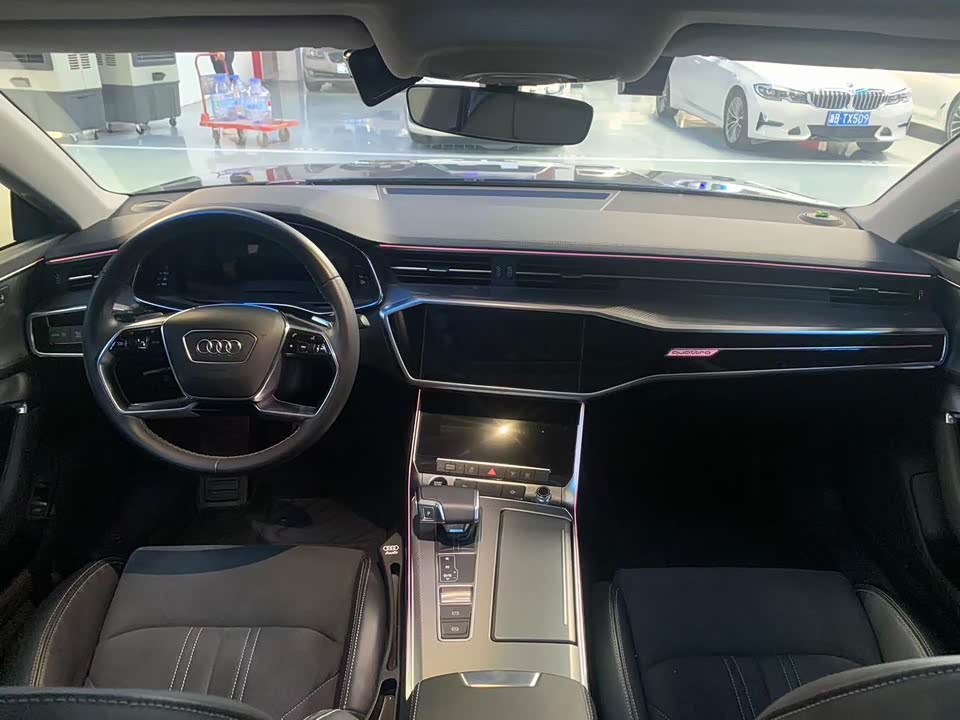 Audi A7L