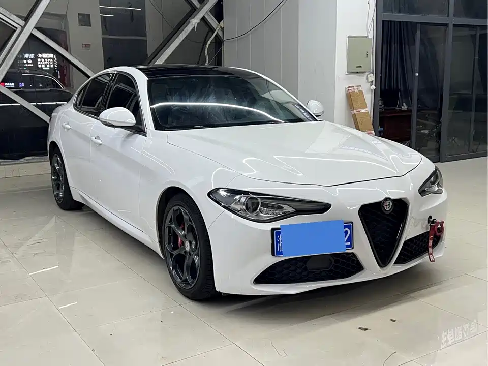 Alfa Romeo Giulia