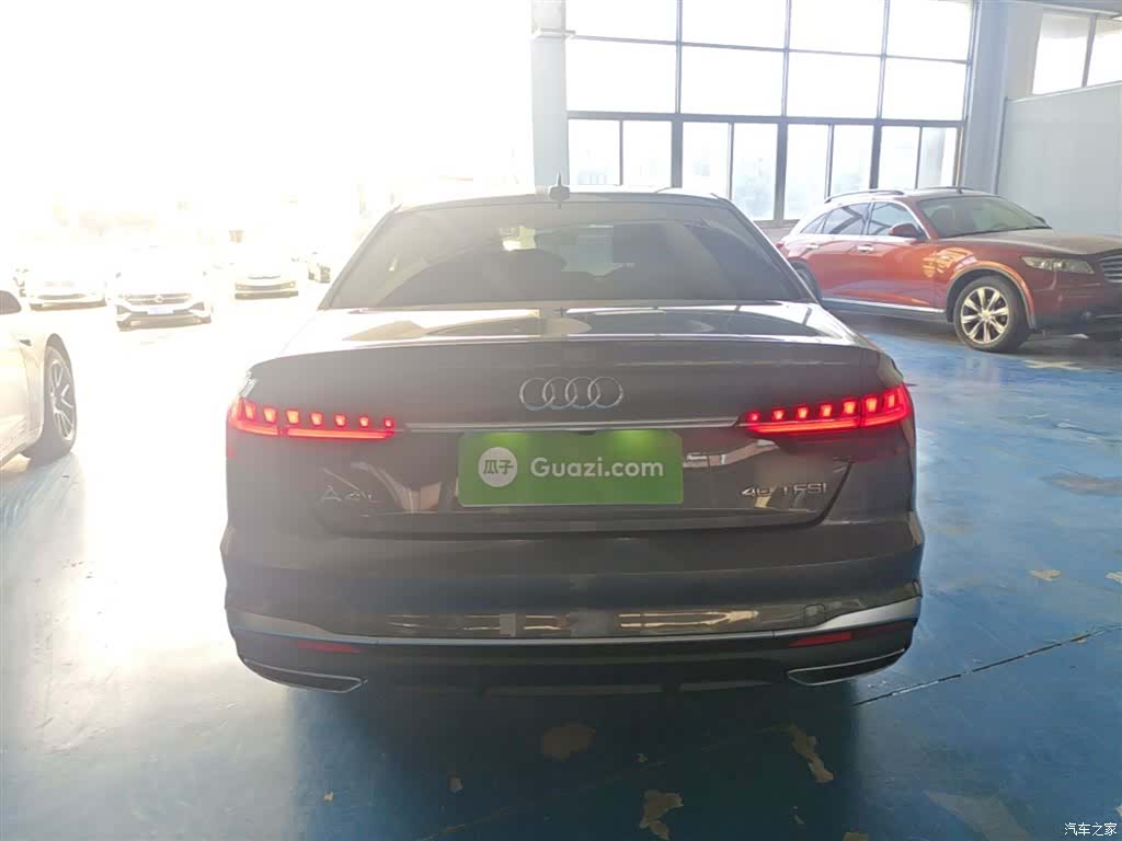 Audi A4L, 2023 все фото