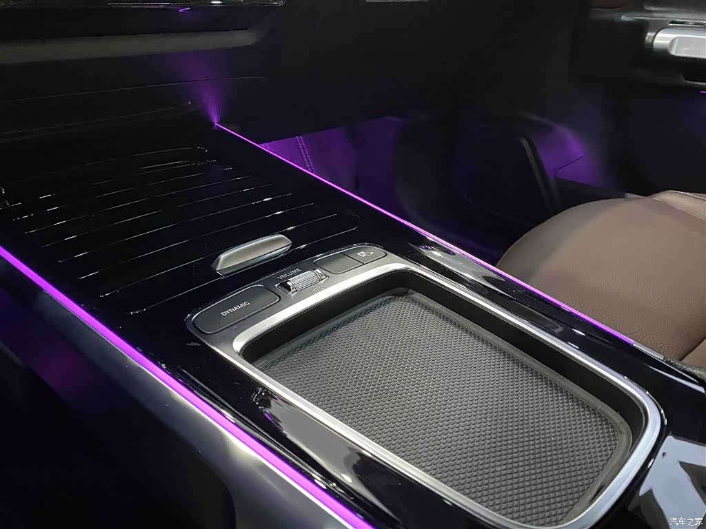 Mercedes-Benz GLB, 2024 17
