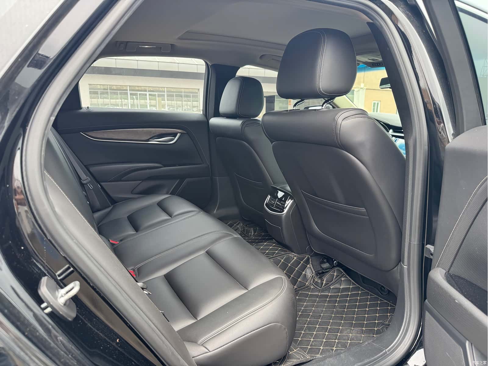 Cadillac XTS, 2019 9