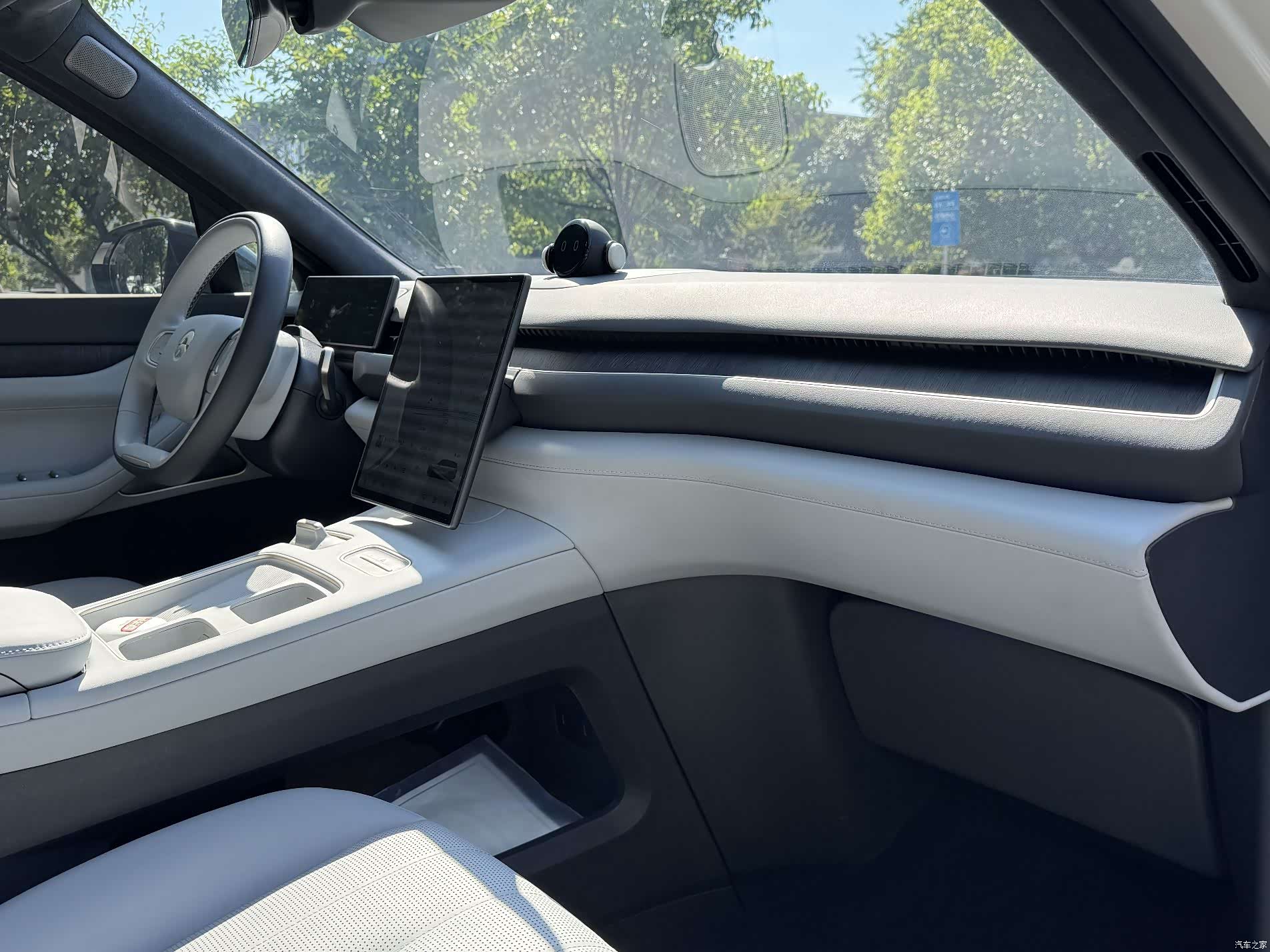 NIO ES8, 2025 15