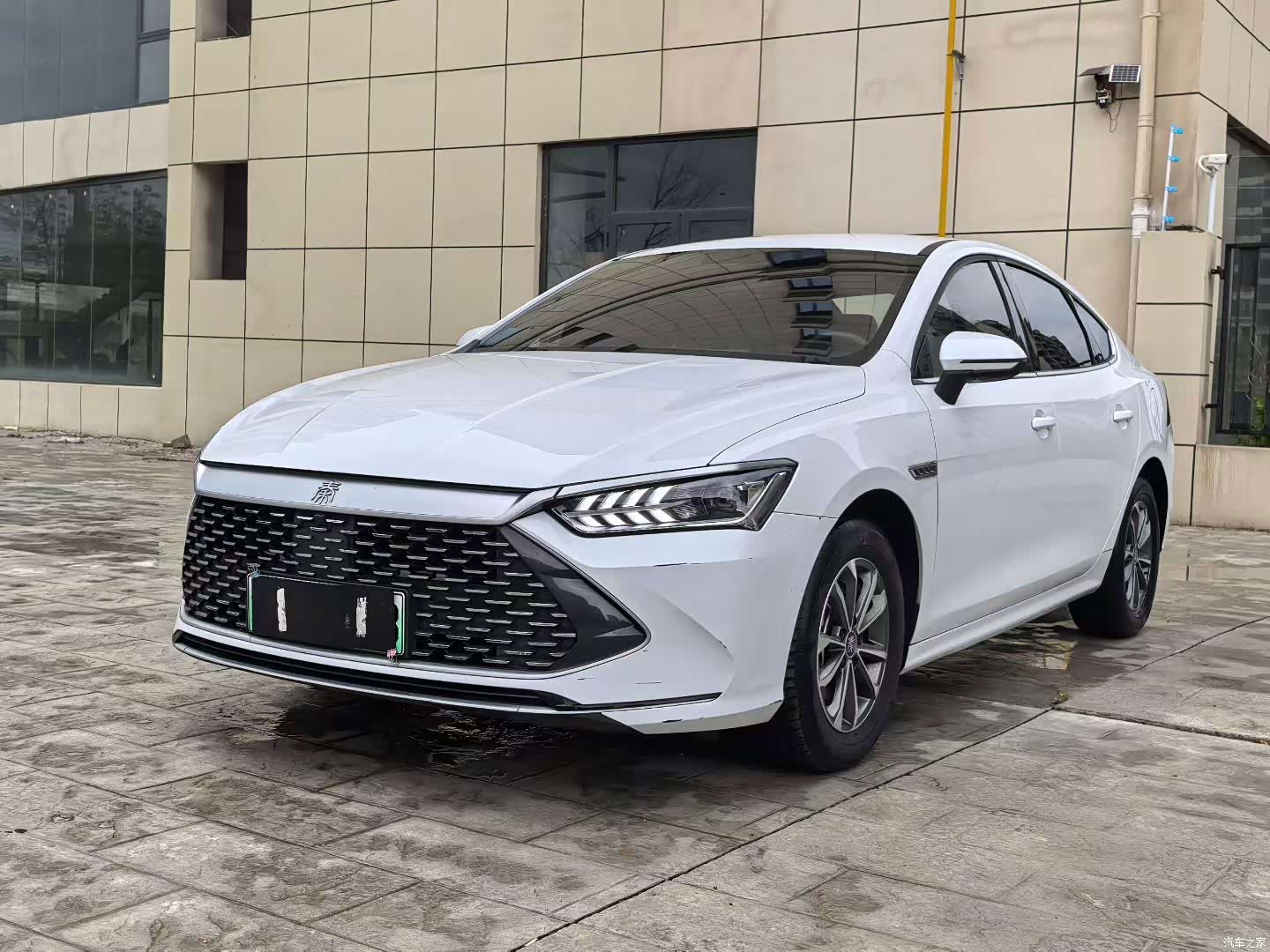 BYD Qin, 2023 1