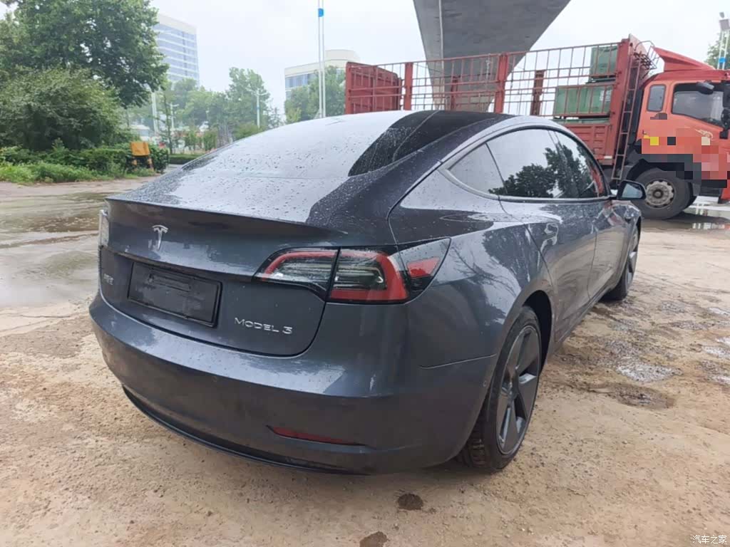 Tesla Model 3, 2022 7