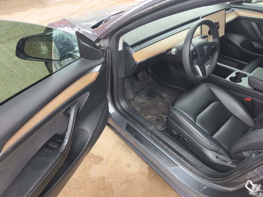 Tesla Model 3, 2022 16