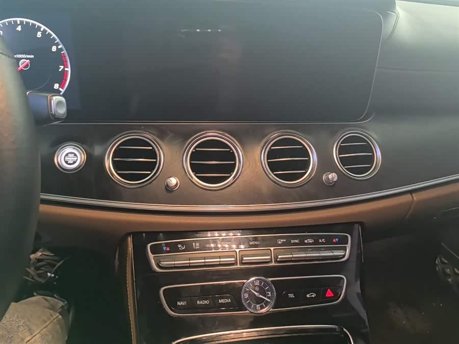 Mercedes-Benz E-Class 2017, фото 13