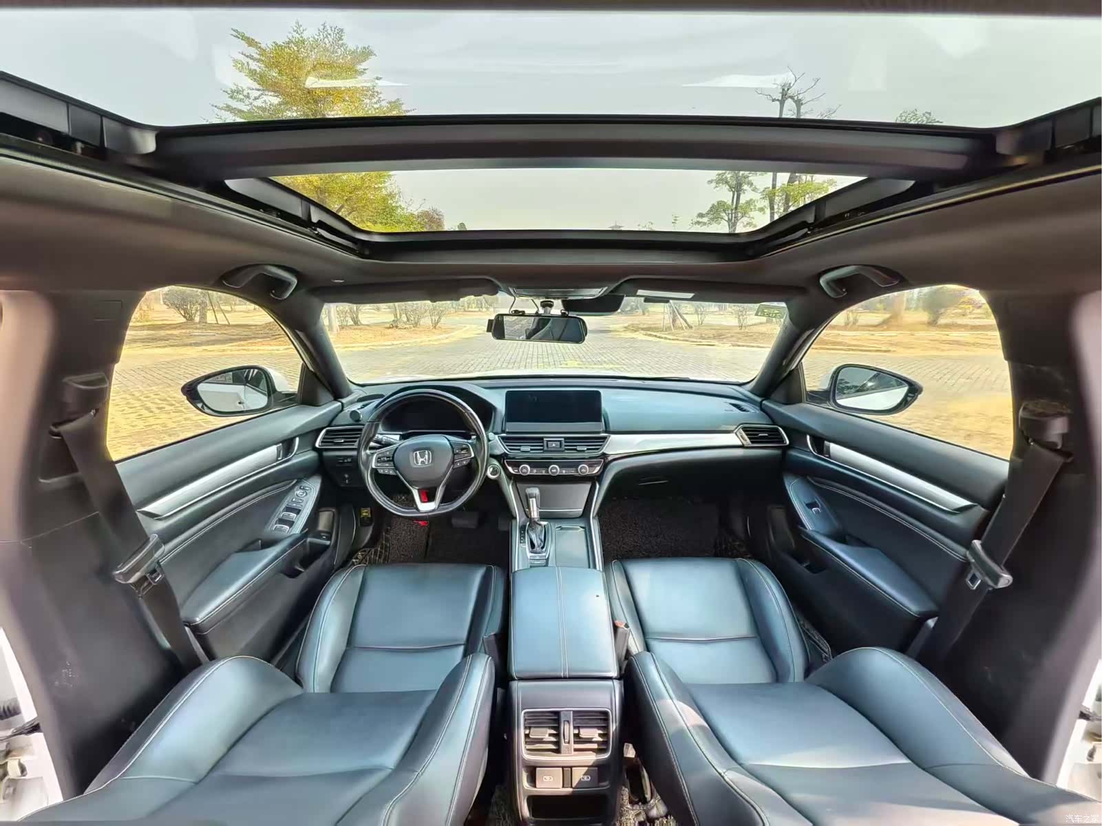 Honda Inspire, 2022 13