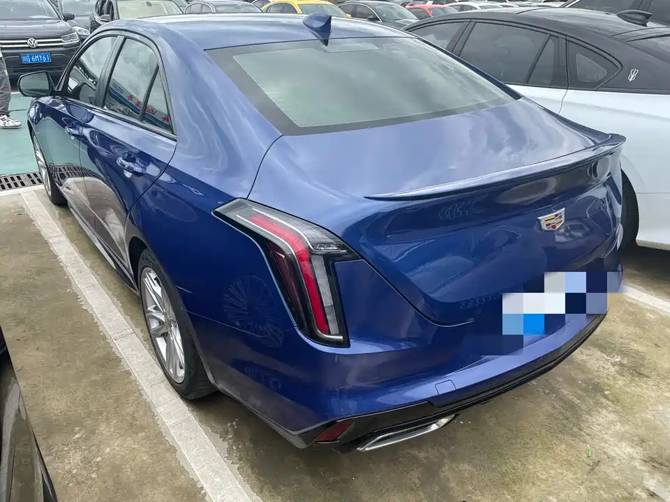 Cadillac CT4