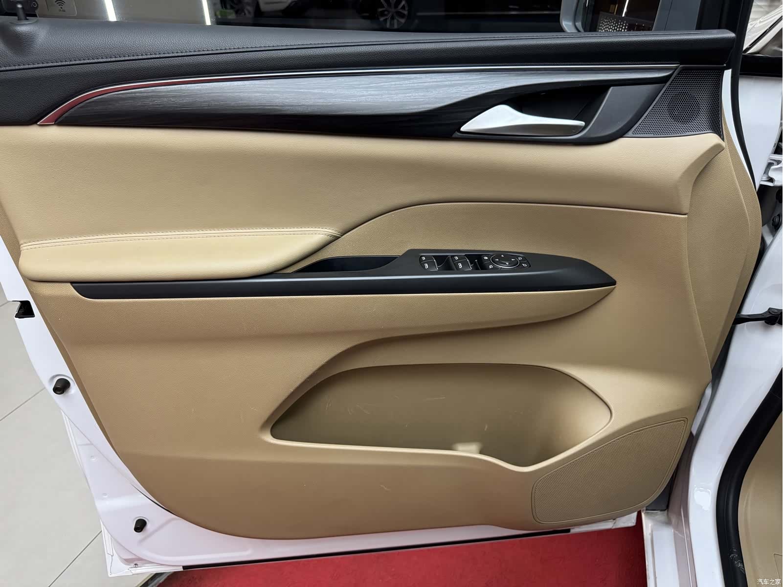 Buick GL8, 2021 9