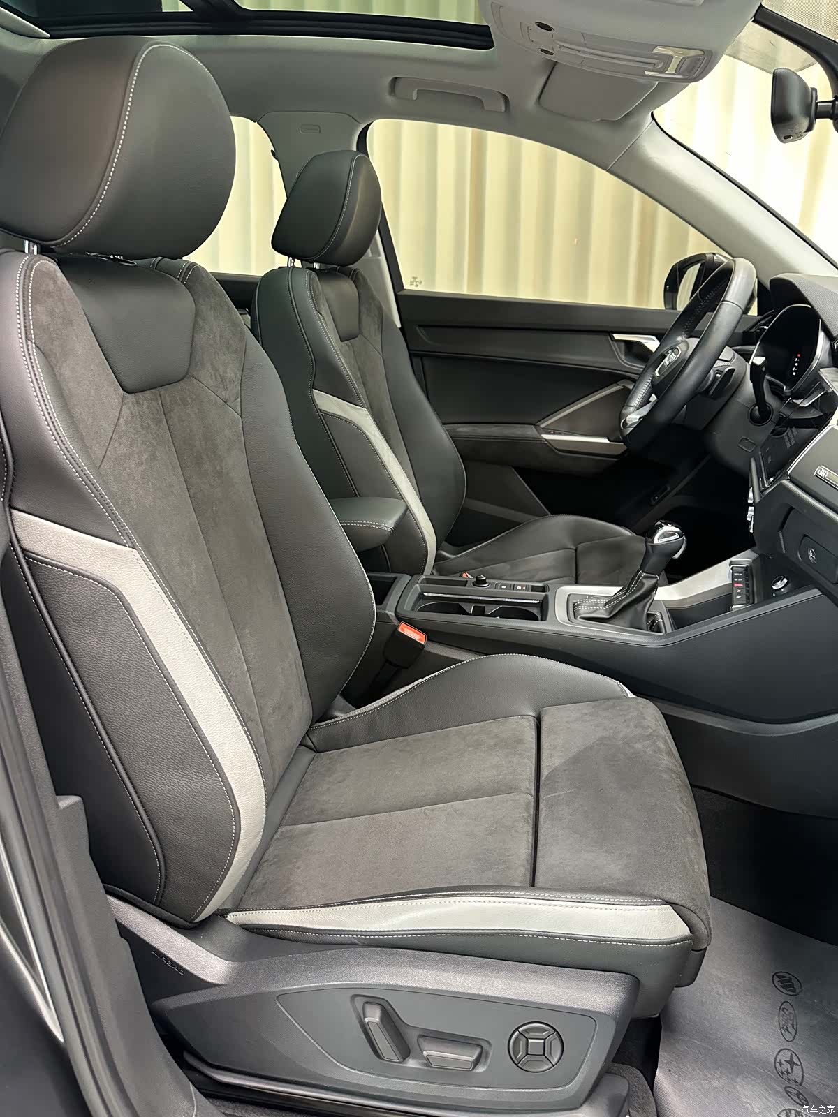 Audi Q3, 2022 12