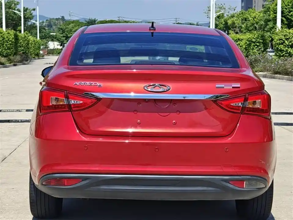 Chery Arrizo 5