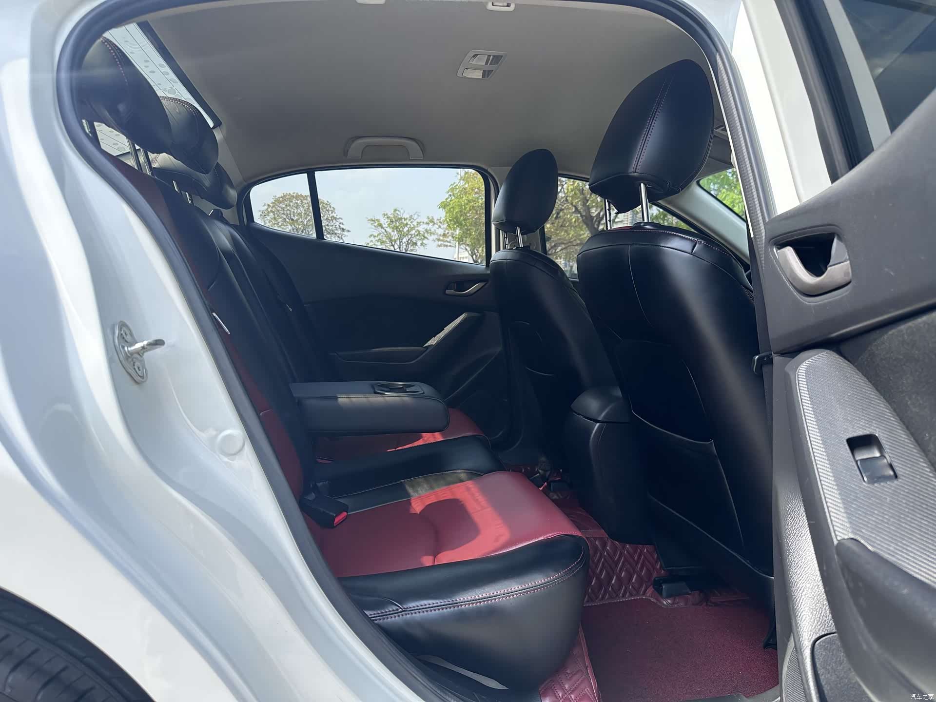 Mazda Mazda3, 2019 14