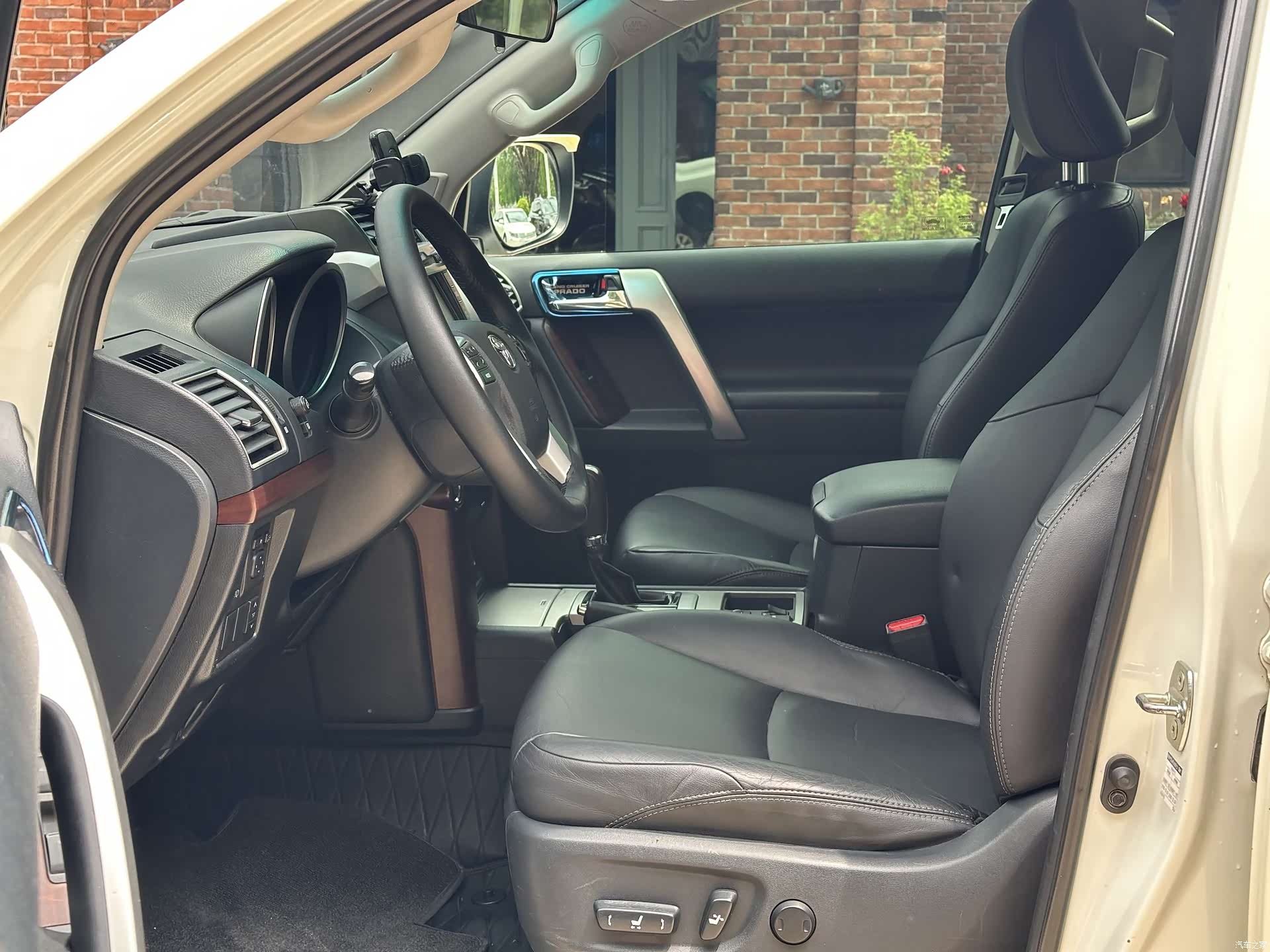 Toyota Prado, 2015 7