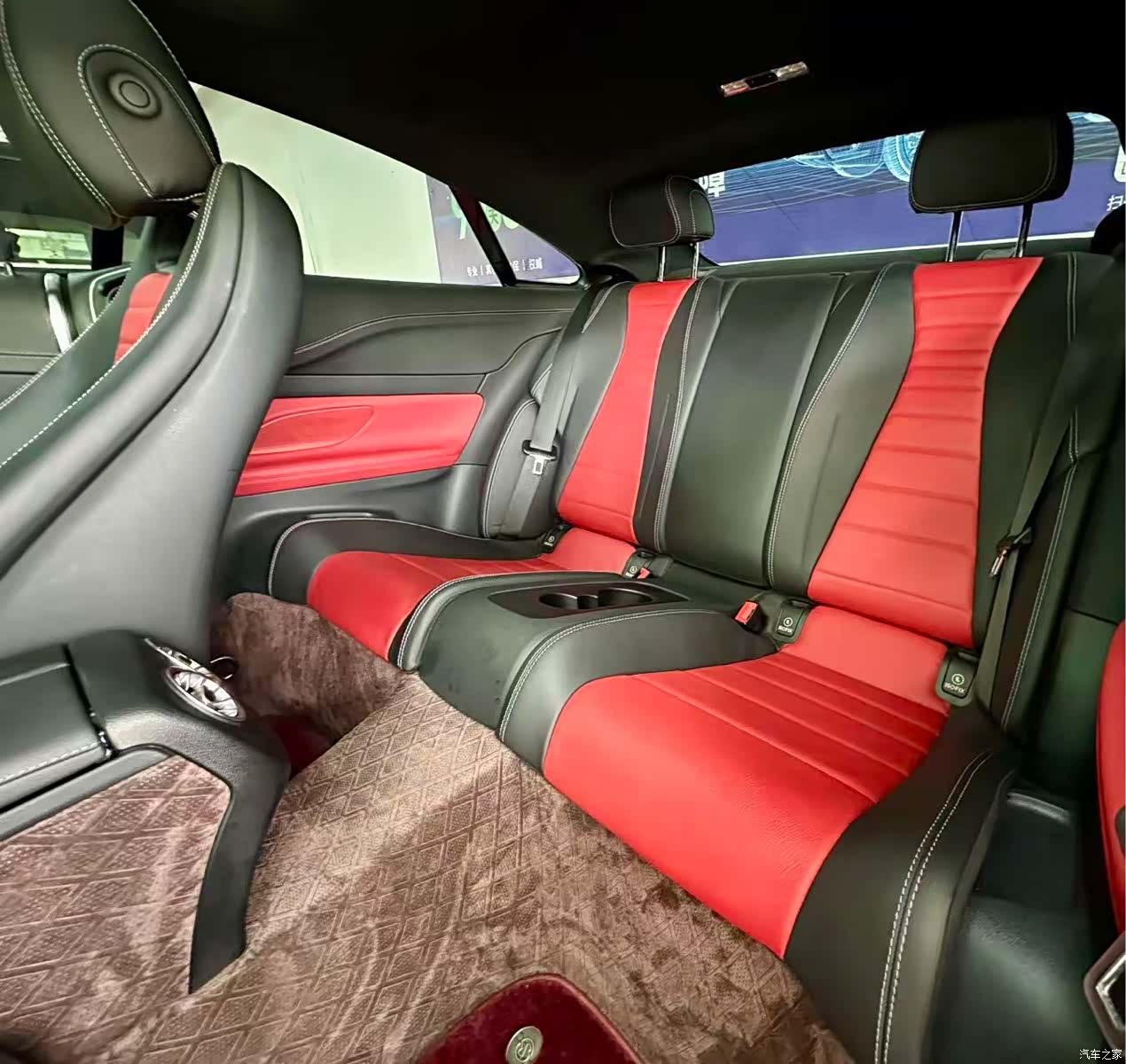 Mercedes-Benz E-Class, 2023 12