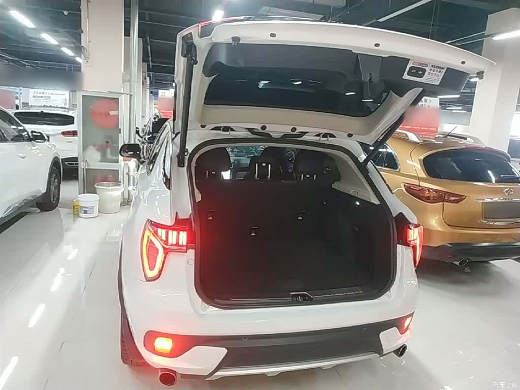 Lynk & Co 01, 2018 19