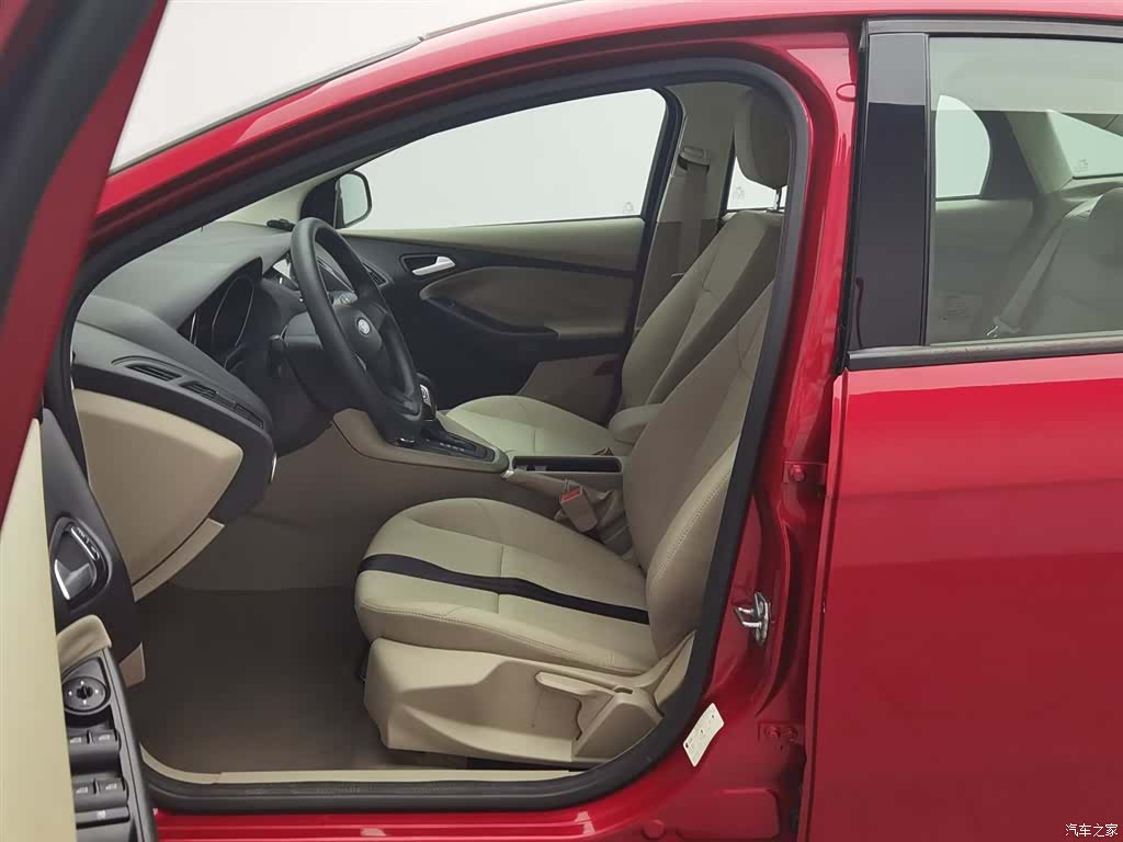 Ford Focus, 2018 10
