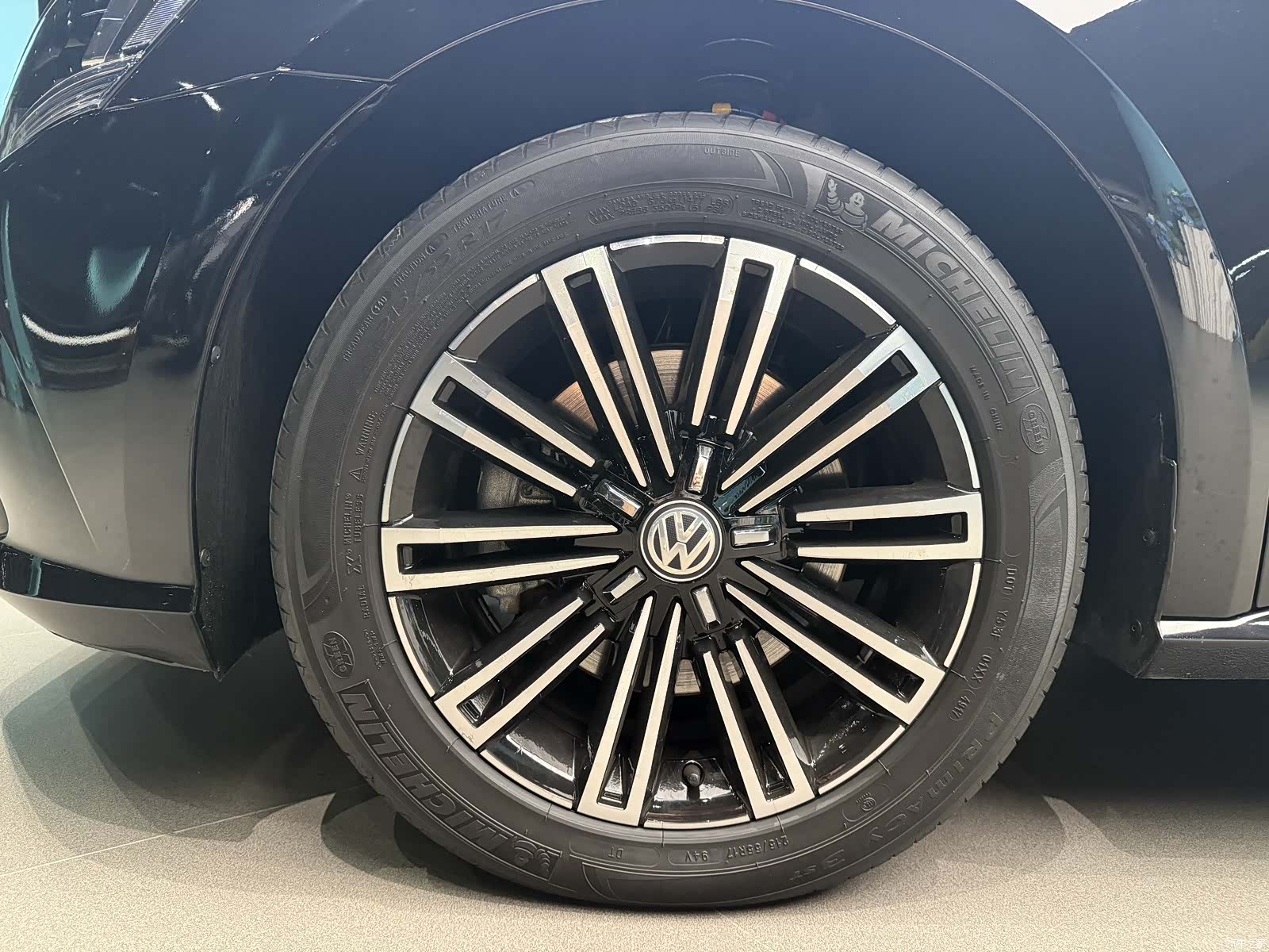 Volkswagen Passat, 2018 6