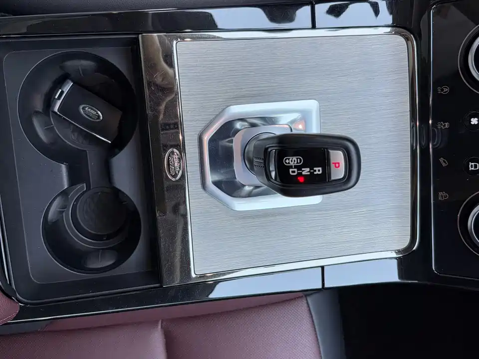 Land Rover Range Rover Aurora