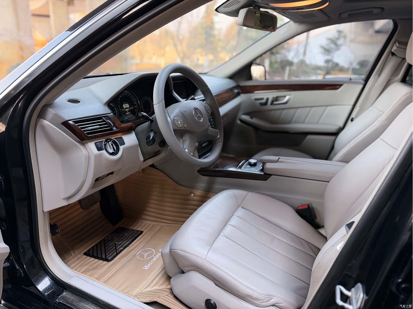 Mercedes-Benz E-Class, 2013 11