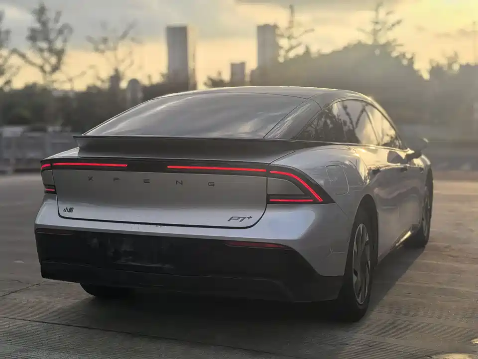 XPENG P7+
