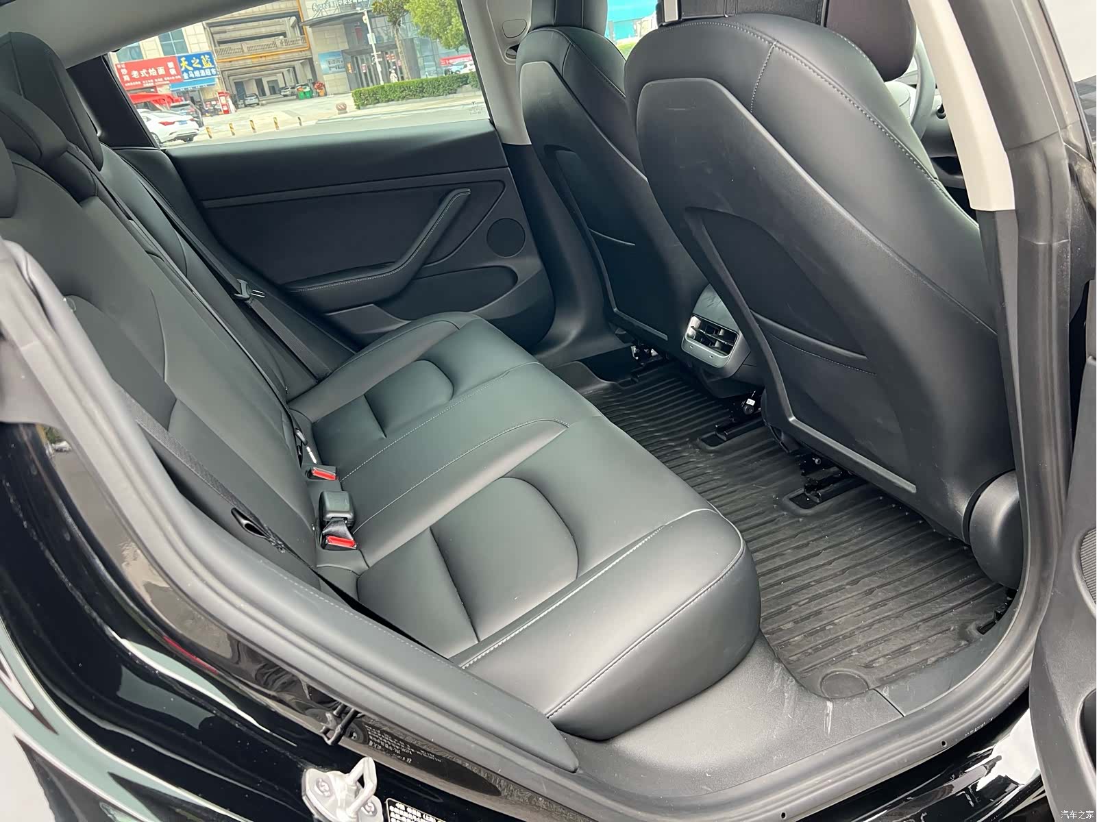 Tesla Model 3, 2023 6