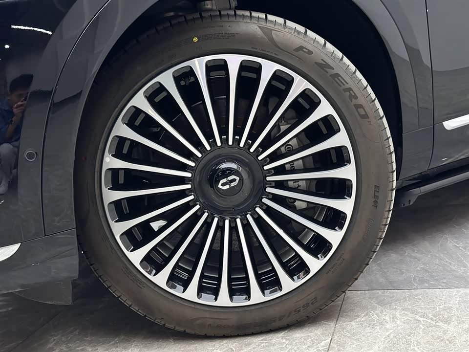 AITO Ask the world M9