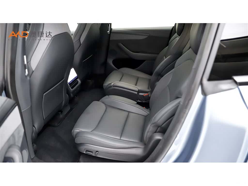Tesla Model Y, 2025 7