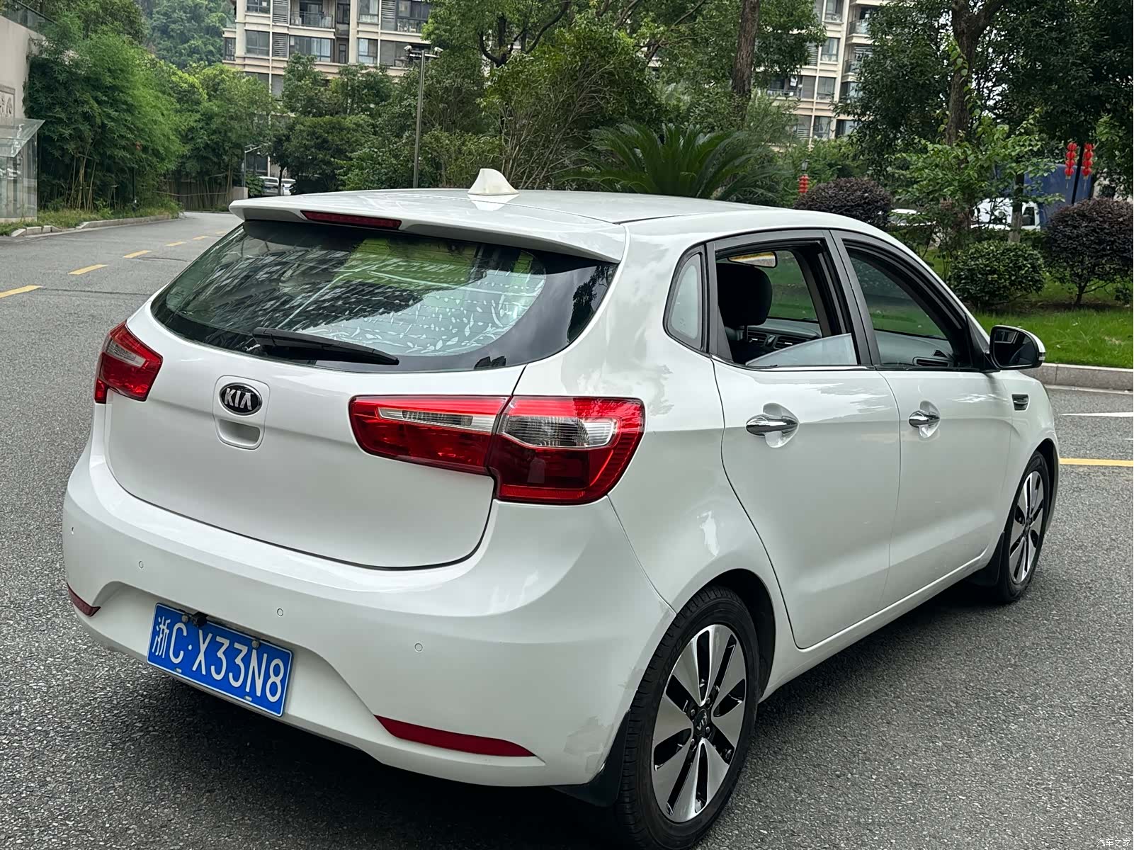 Kia K2, 2013 4