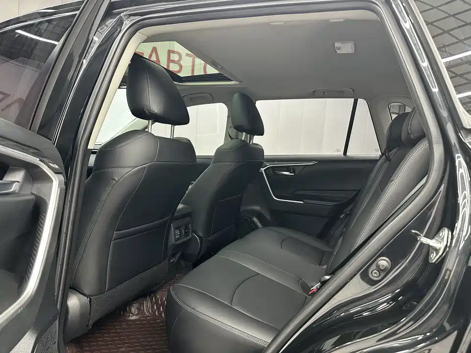 Toyota RAV4 Rongfang