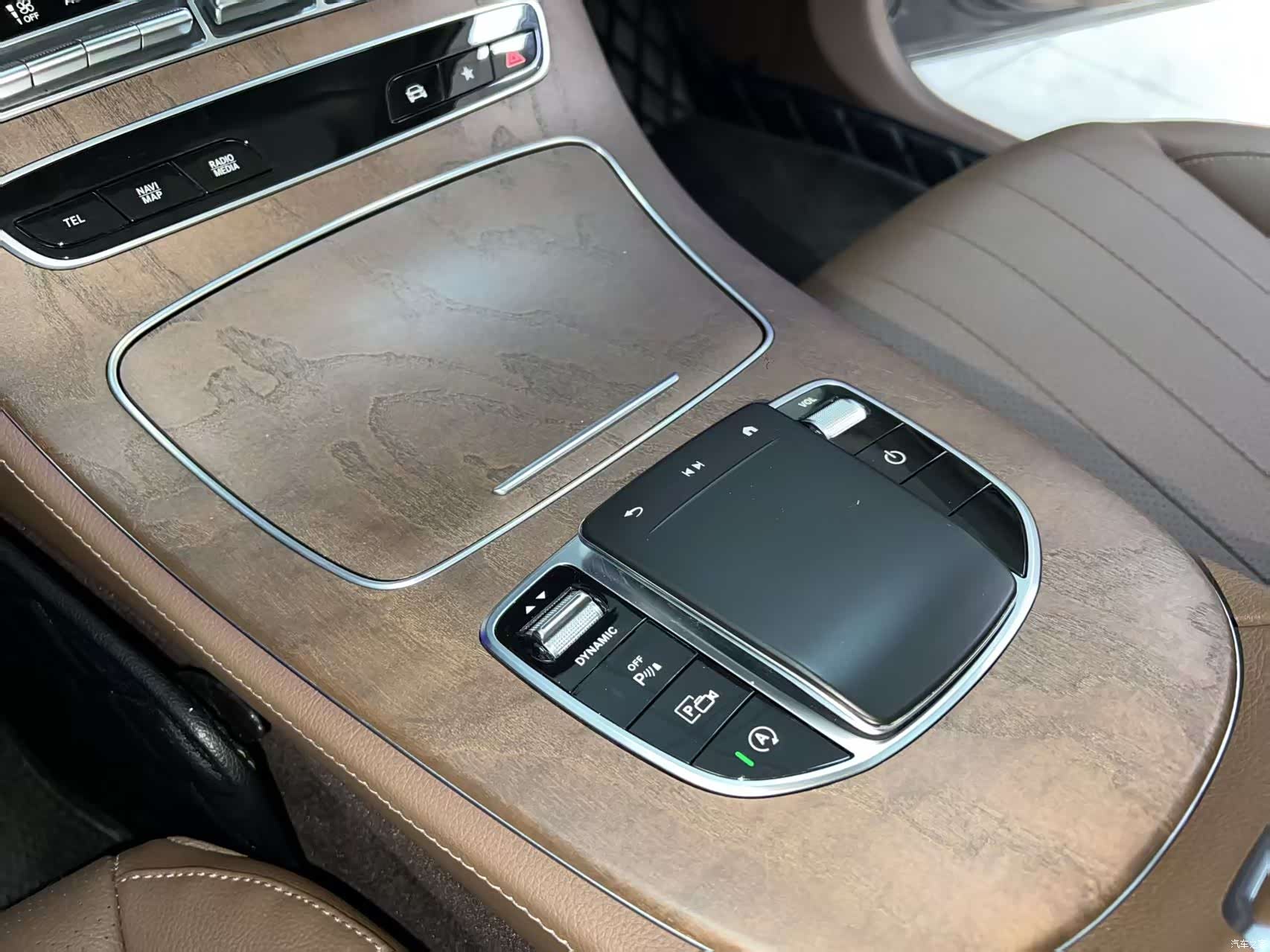 Mercedes-Benz E-Class, 2021 14