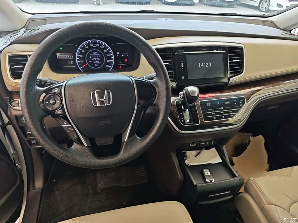 Honda Odyssey, 2017 6